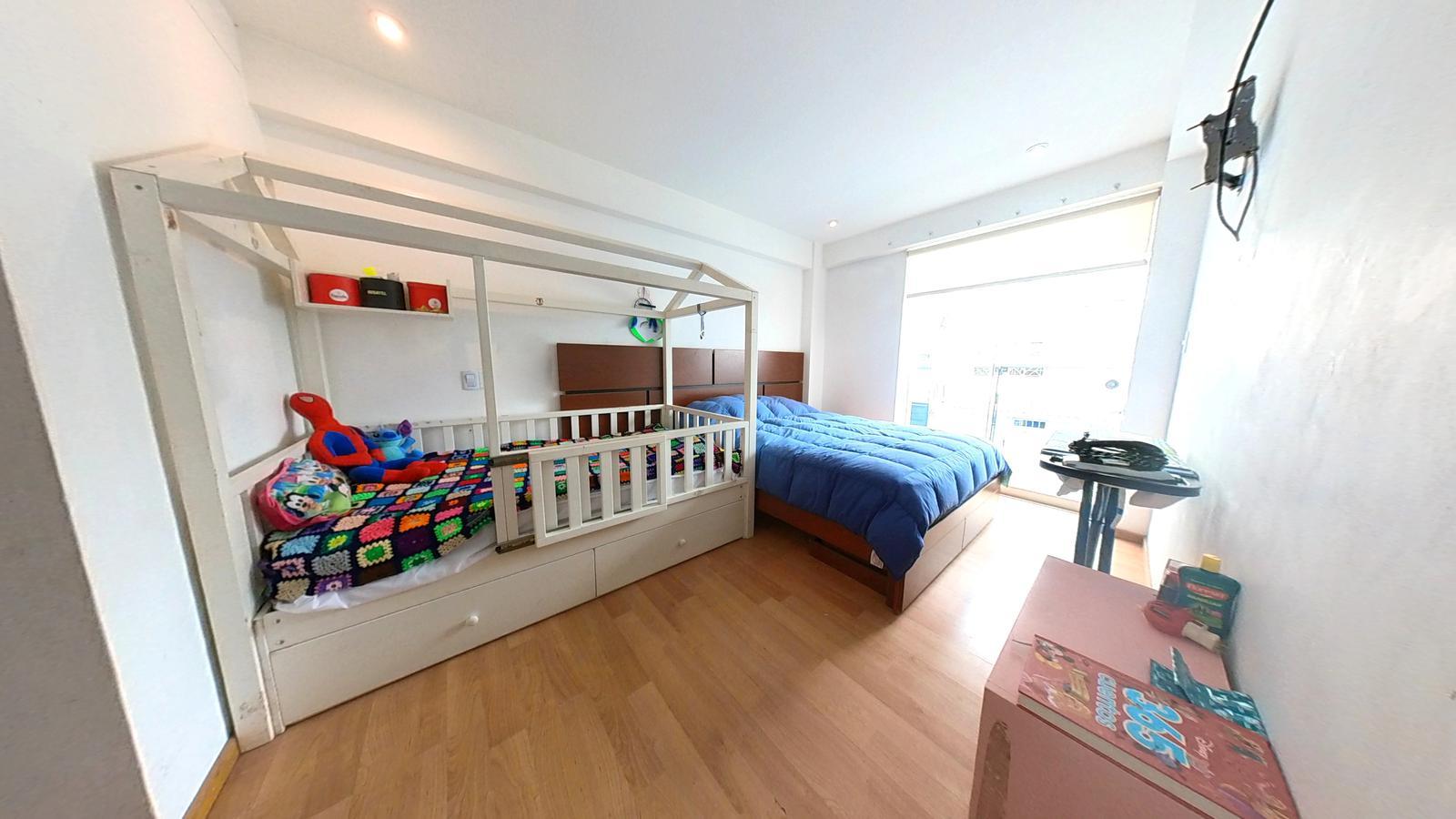 VENTA DE LINDO DEPARTAMENTO 2° PISO EN JACARANDAS, URB. SANTA VICTORIA